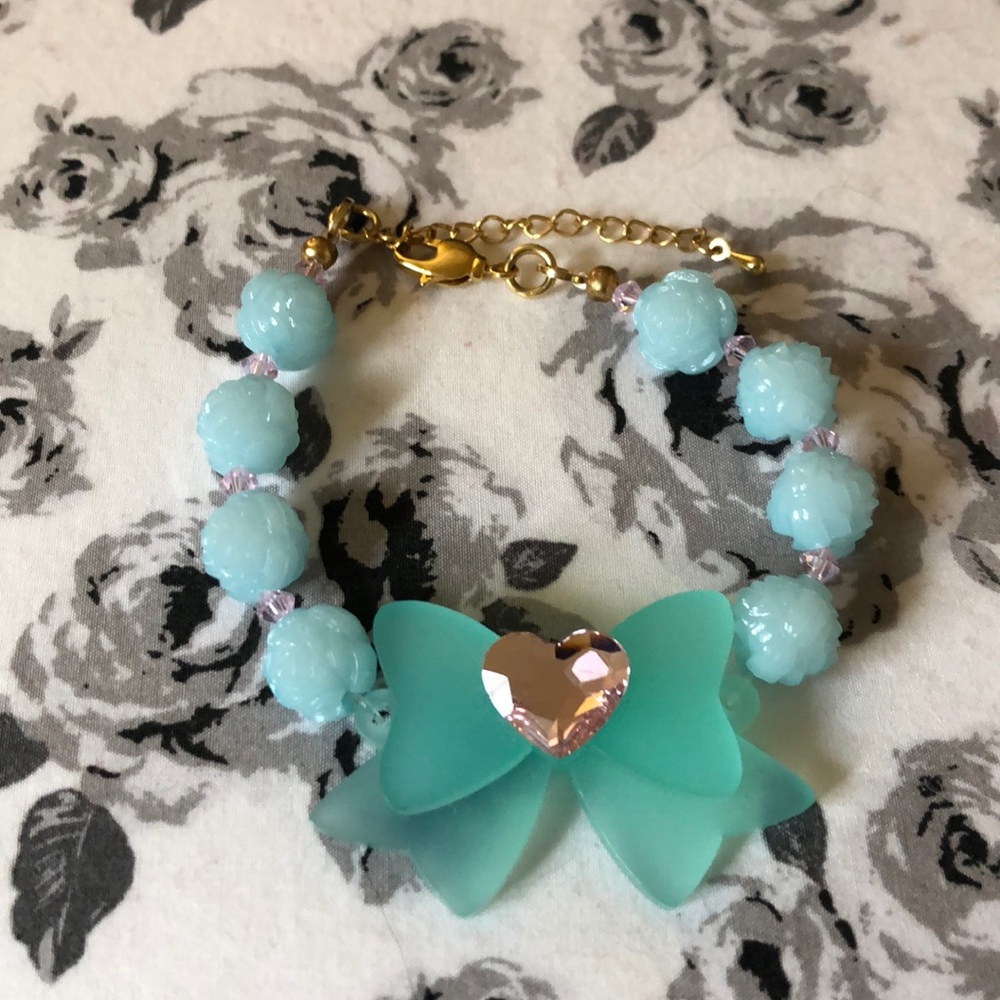 Lucite Bow Bracelet